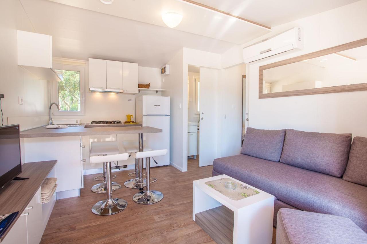 Mobile Homes Delta Marine At Campsite Rapoca نيغيزيني المظهر الخارجي الصورة